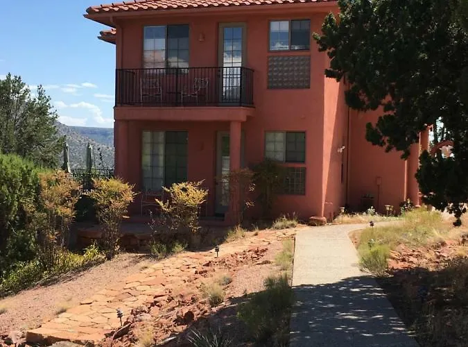 Bed & Breakfast The Penrose 4*